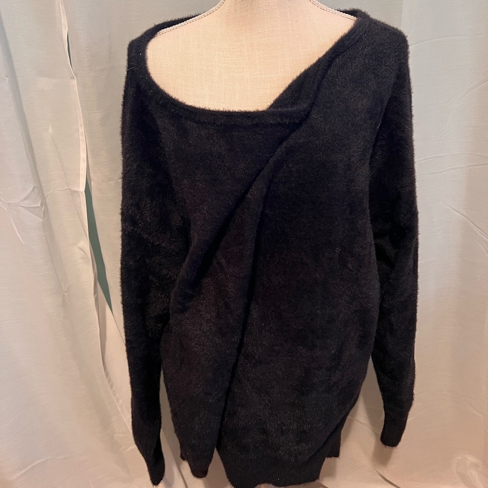 Whitney Simmons gymshark off the shoulder top